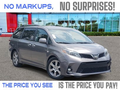 Used 2018 Toyota Sienna SE