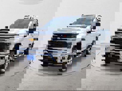 New 2025 Chevrolet Silverado 2500 LT w/ Convenience Package