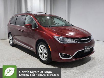 Used 2017 Chrysler Pacifica Touring-L w/ Tire & Wheel Group