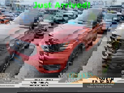 Certified 2021 Volvo XC40 T5 R-Design w/ Advanced Package
