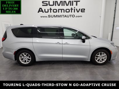 Used 2023 Chrysler Pacifica Touring-L