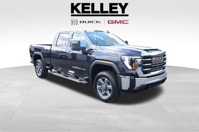 New 2025 GMC Sierra 2500 SLT w/ SLT Premium Package