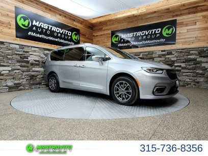 Used 2021 Chrysler Pacifica Limited