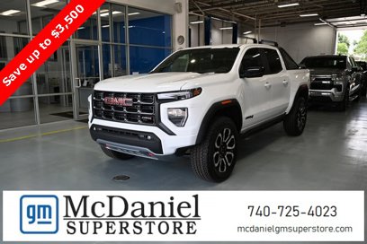 New 2025 GMC Canyon AT4 w/ Nightfall Edition