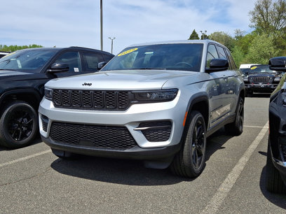 New 2025 Jeep Grand Cherokee Altitude