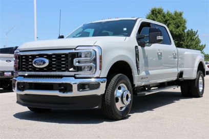 New 2025 Ford F350 Lariat