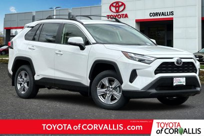 New 2025 Toyota RAV4 LE