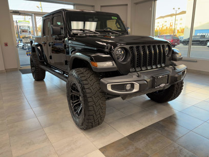 New 2023 Jeep Gladiator Sport