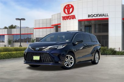 Used 2023 Toyota Sienna XSE