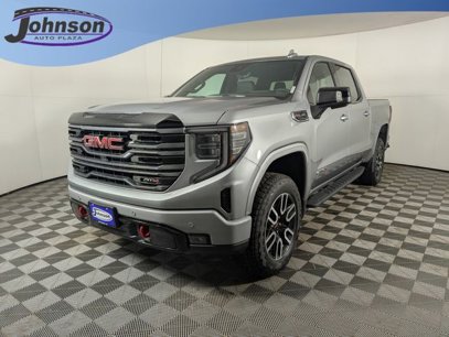 New 2025 GMC Sierra 1500 AT4 w/ AT4 Premium Package