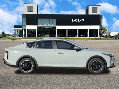 New 2025 Kia K4 EX