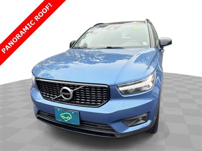 Used 2021 Volvo XC40 T5 R-Design w/ Climate Package