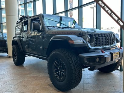 New 2025 Jeep Wrangler Unlimited Rubicon w/ XTREMEE 35" Tire Package