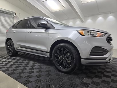 Used 2024 Ford Edge SE w/ Black Appearance Package