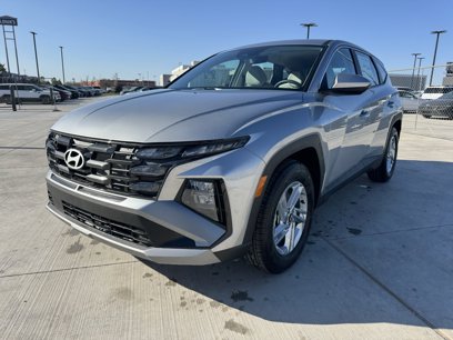 New 2025 Hyundai Tucson SE