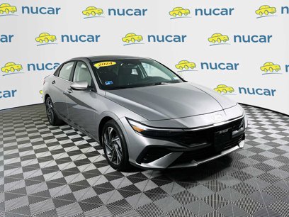 Used 2024 Hyundai Elantra SEL w/ Convenience Package