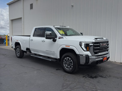 New 2025 GMC Sierra 2500 SLT w/ SLT Premium Package