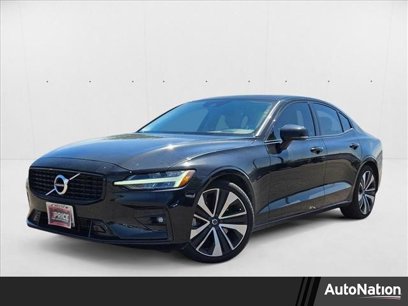 Used 2022 Volvo S60 B5 Momentum w/ Premium Package