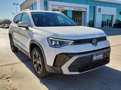 New 2025 Volkswagen Taos SE
