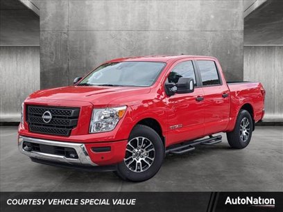 New 2024 Nissan Titan SV w/ SV Convenience Package