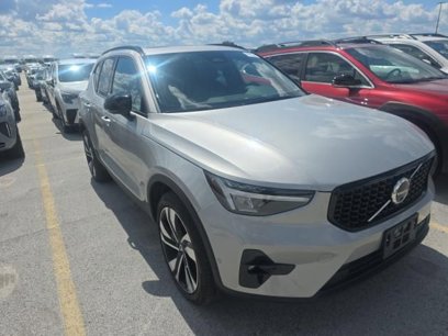 Certified 2025 Volvo XC40 B5 Plus