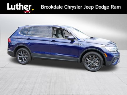 Used 2023 Volkswagen Tiguan SE w/ Panoramic Sunroof Package