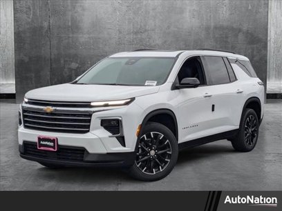 New 2025 Chevrolet Traverse LT w/ Sun and Wheel Package