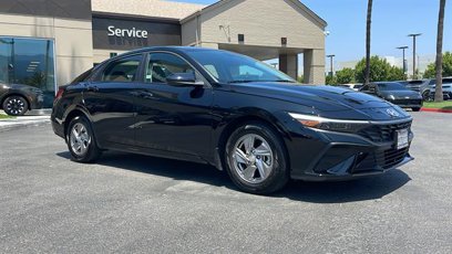 Certified 2025 Hyundai Elantra SE