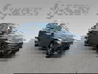 New 2025 Hyundai Elantra SEL