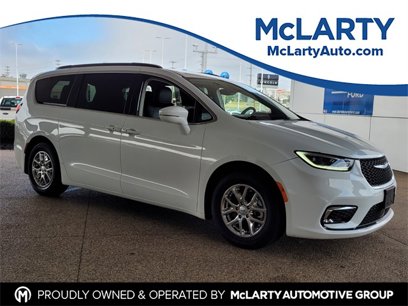 Used 2022 Chrysler Pacifica Touring-L