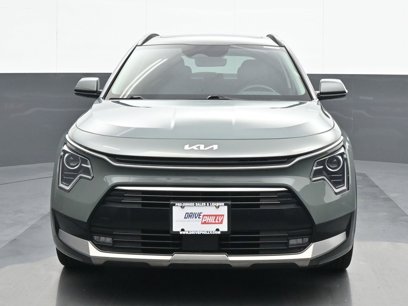 Used 2023 Kia Niro EX Touring