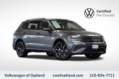 Certified 2023 Volkswagen Tiguan SE