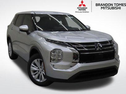 New 2025 Mitsubishi Outlander ES