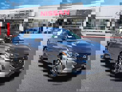 New 2025 Nissan Sentra SV w/ All-Weather Package