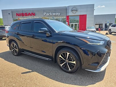 Used 2022 Toyota Highlander XSE