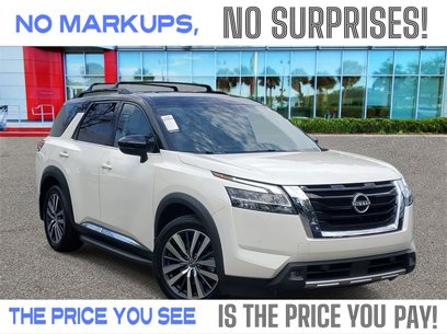 Used 2022 Nissan Pathfinder Platinum w/ Lighting Package (N93)