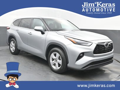 Used 2023 Toyota Highlander LE