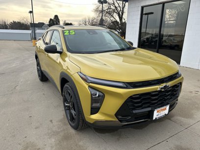 New 2025 Chevrolet Trax ACTIV w/ Sunroof Package