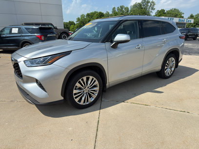 Used 2022 Toyota Highlander Platinum