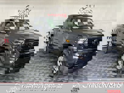 New 2025 Toyota Tacoma SR5