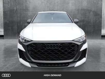 New 2025 Audi RS Q8 performance