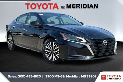Used 2023 Nissan Altima 2.5 SV