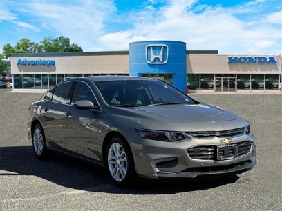 Used 2017 Chevrolet Malibu Hybrid w/ Leather Package