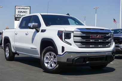 New 2025 GMC Sierra 1500 SLE w/ Preferred Package