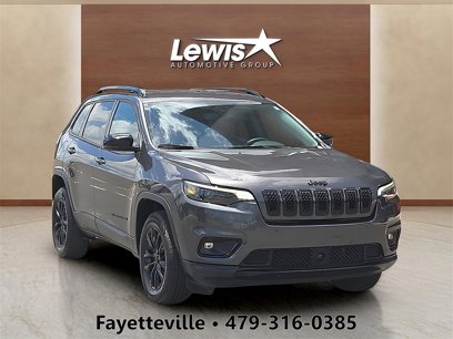 Used 2023 Jeep Cherokee Altitude Lux