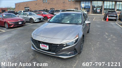 Used 2022 Hyundai Elantra Limited