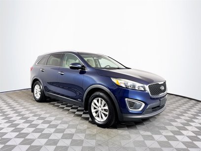 Used 2017 Kia Sorento LX w/ LX Convenience Package