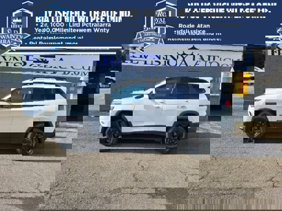 Used 2019 Jeep Cherokee Latitude Plus