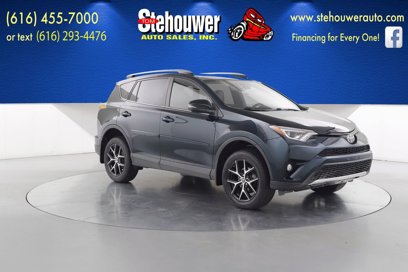 Used 2018 Toyota RAV4 SE
