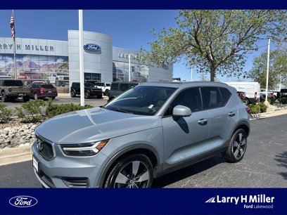 Used 2020 Volvo XC40 T5 Momentum w/ Protection Package Premier